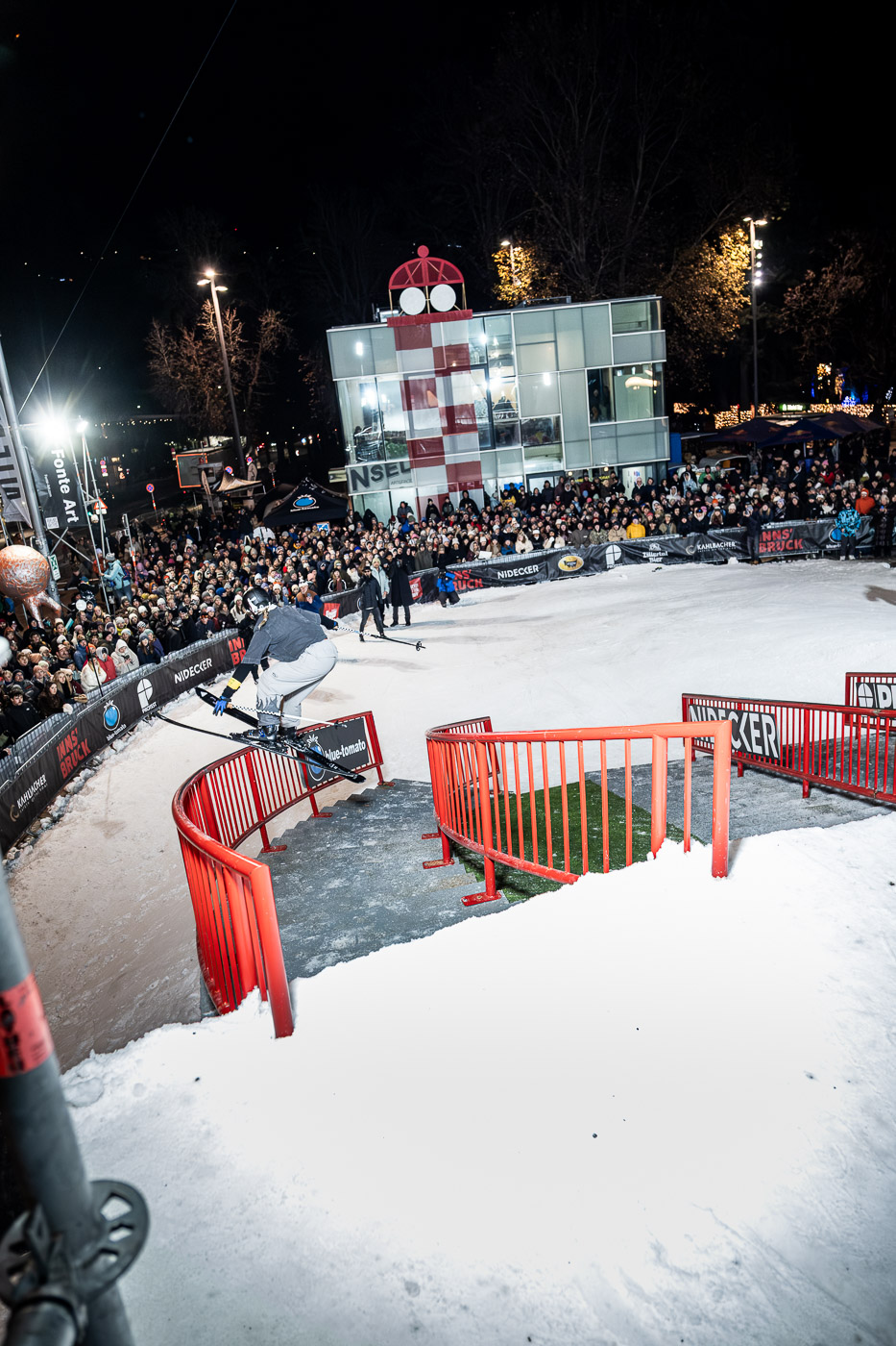 Rock a Rail Ski Menge Publikum